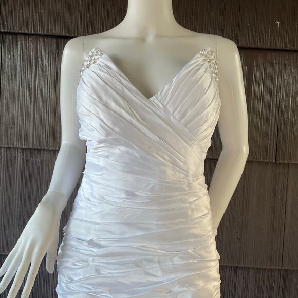 🔥NWT Bridess Strapless Ruched Beaded Chapel Train Contemporary Wedding Dress 8 - Picture 5 of 17